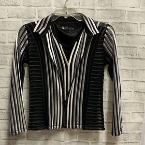 Damee Inc 2pc top